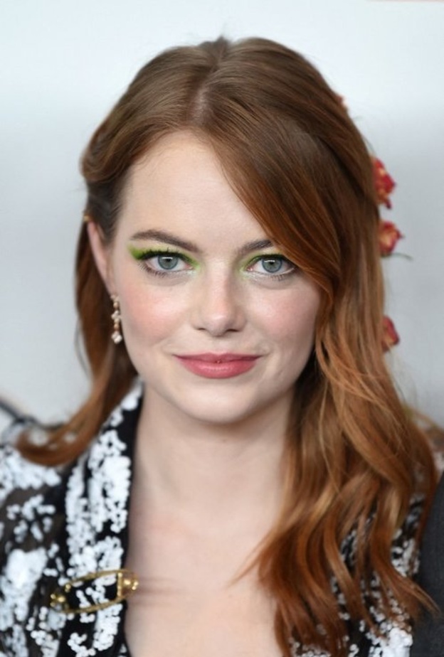 ألوان صبغات شعر تناسب البشرة البيضاء 