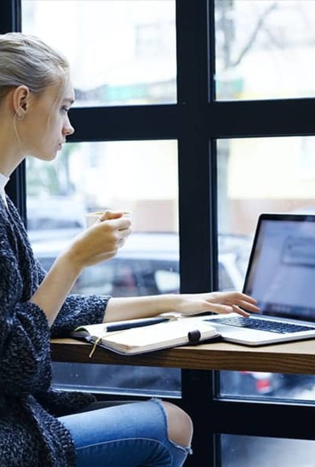 أهم المواقع الإلكترونية التي توفر عملا للمرأة عن بعد