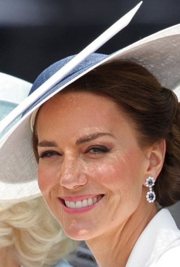 أسرار إطلالة كيت ميدلتون الجمالية إحتفالاً باليوبيل البلاتيني للملكة إليزابيث