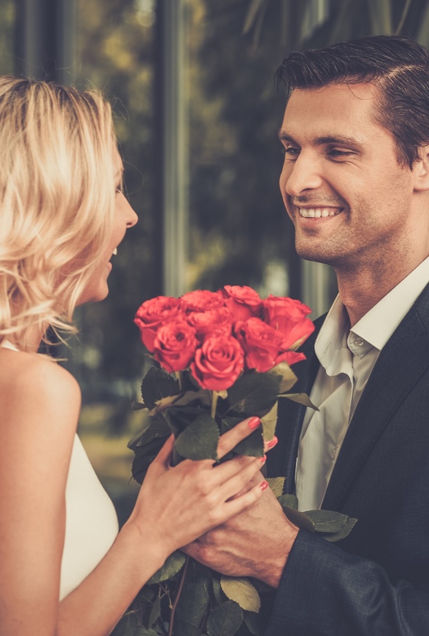 الحب من أول نظرة .. هذه أقوى علاماته