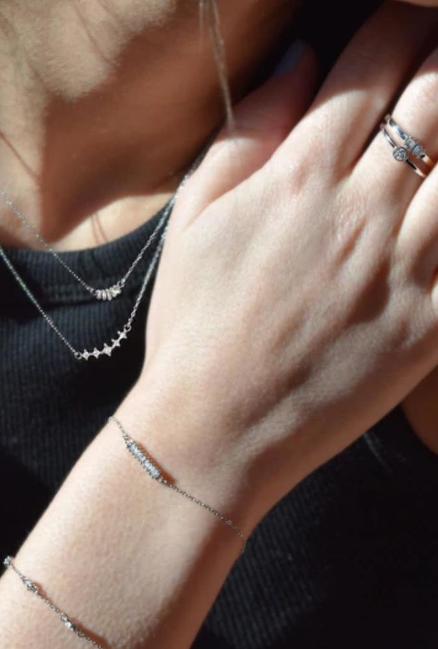 نصائح مهمة يجب اتباعها لوضع خاتم الماس بالشكل الصحيح