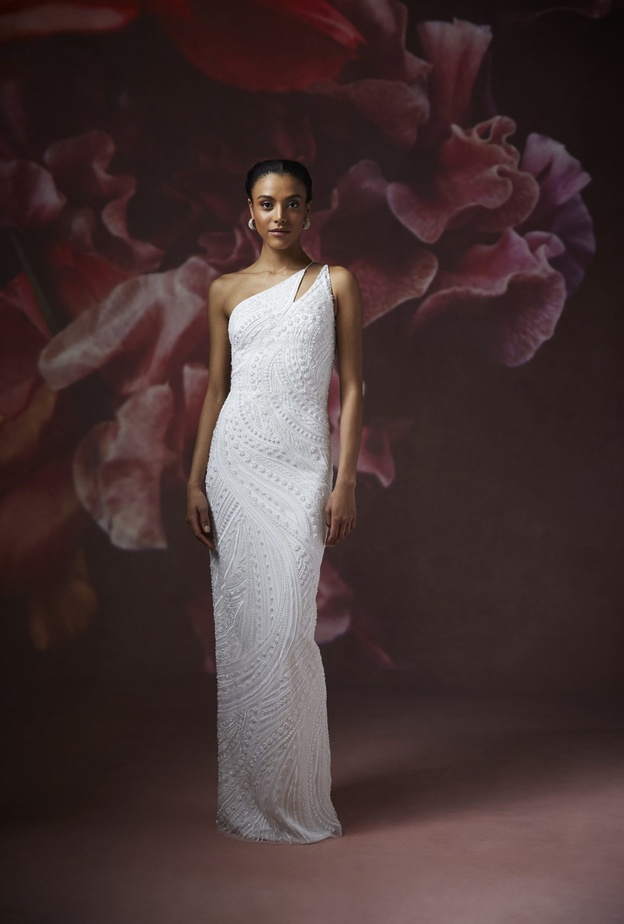 فساتين زفاف بقصة بسيطة@theia