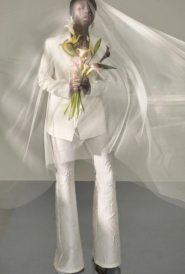 موديلات بدلات@kaviargauche