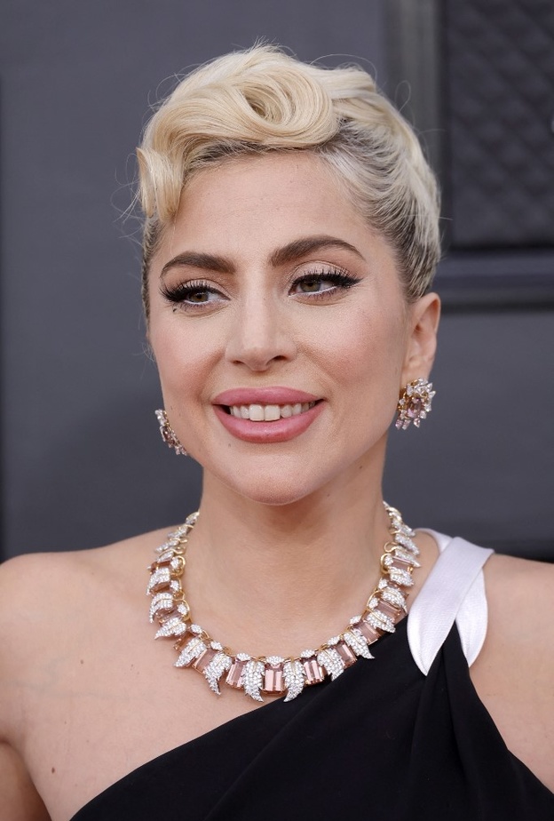 أسرار مكياج ليدي غاغا من وحي أحدث إطلالاتها بعد أنباء مشاركتها بفيلم "جوكر 2"