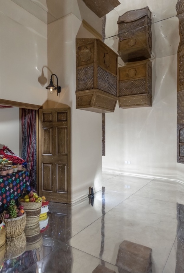 مجلستك البلد تجربة فنية غامرة من الفنانة سارة شكيل 