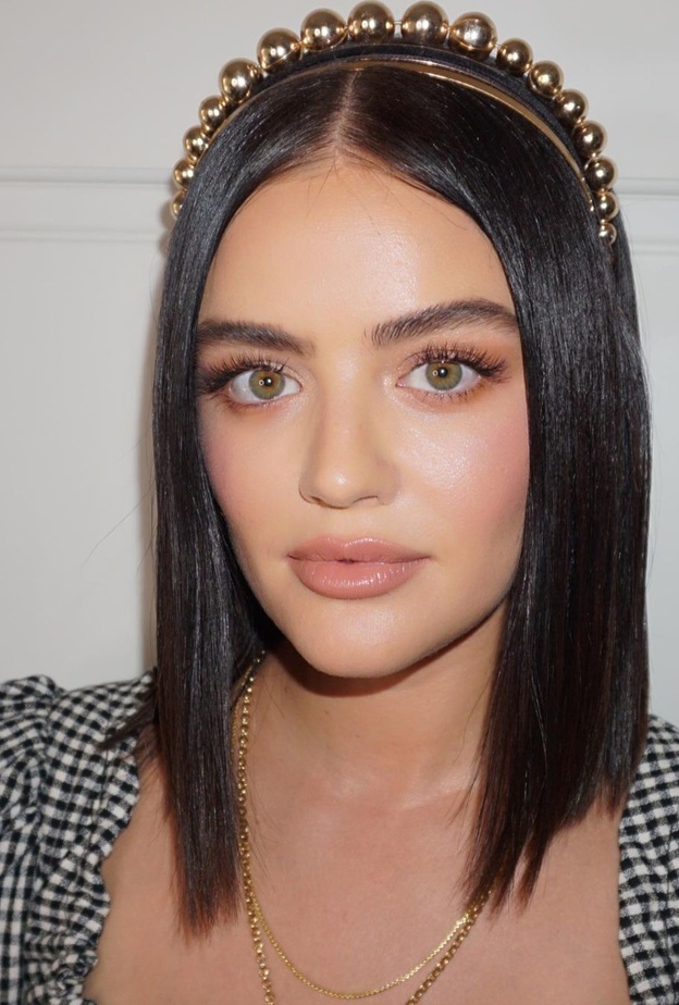 تألقي بأجمل تسريحات شعر ناعمة للصبايا من وحي إطلالات لوسي هيل