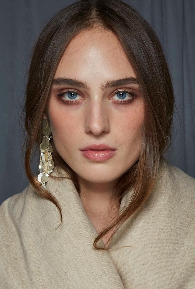 تعرّفي على أفضل مستحضرات كريم أساس للبشرة الجافة وأساليب تطبيقها