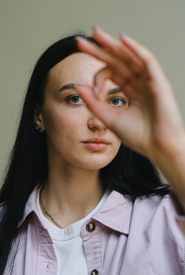 خطوات عملية تجميل العيون بدون جراحة ونتائجها