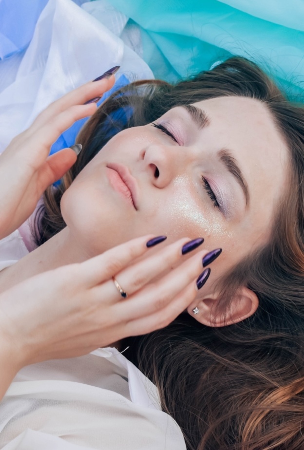 ماسكات من فاكهة الصيف تمنح بشرتك توهجاً فورياً