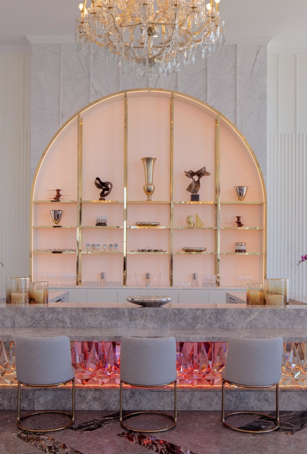 ذهب وكافيار: الفخامة بانتظار ضيوف "إس إل إس" دبي