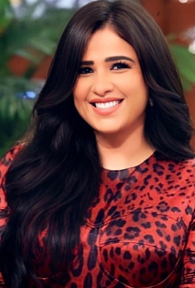 ياسمين عبد العزيز