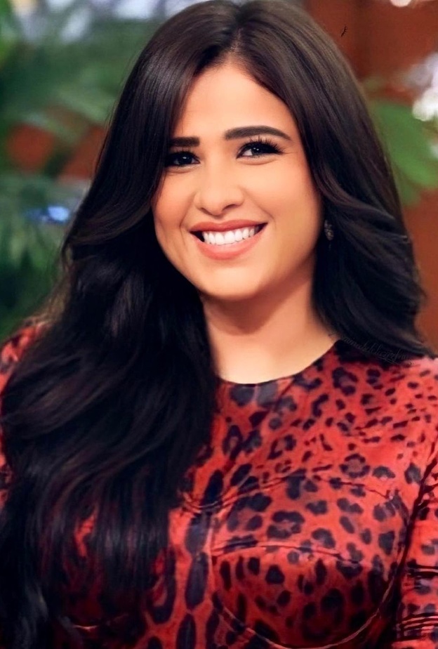 ياسمين عبد العزيز