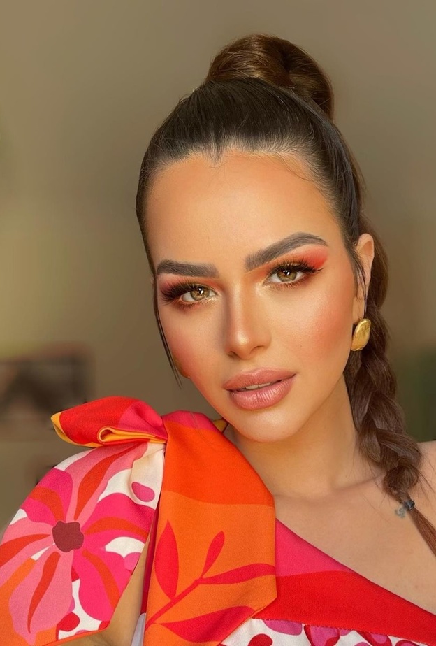 طرق لتطبيق المكياج الملون بتوقيع خبيرة التجميل ريهام خليفة