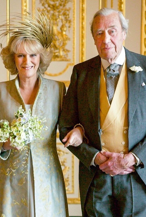 صورة جديدة للأمير تشارلز وكاميلا باركر من حفل زفافهما لم تنشر من قبل