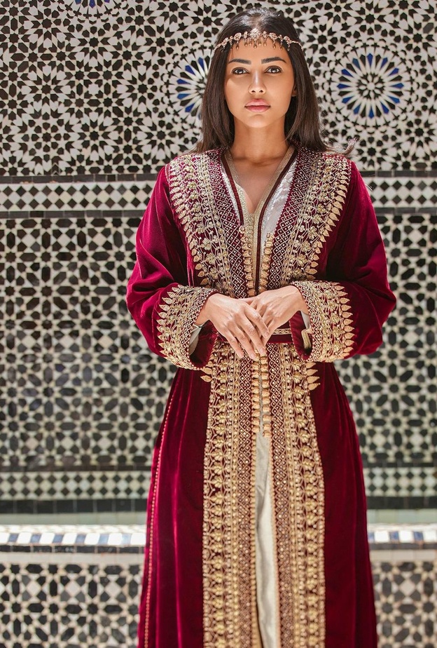 مهيرة عبد العزيز