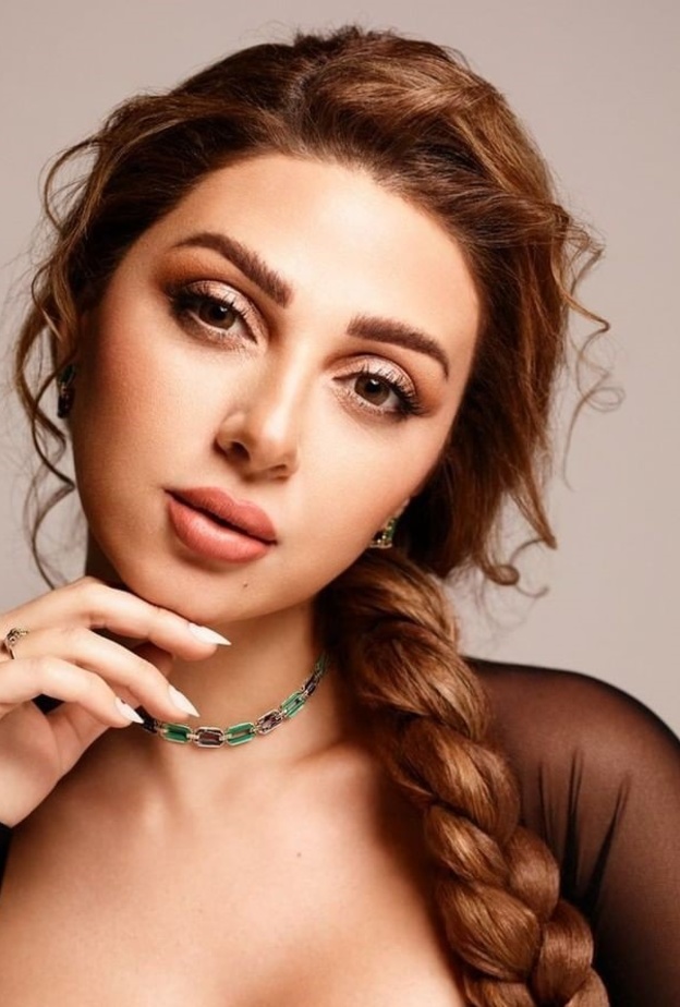 حيل مكياج تعلميها من ميريام فارس لإطلالة جمالية مشرقة