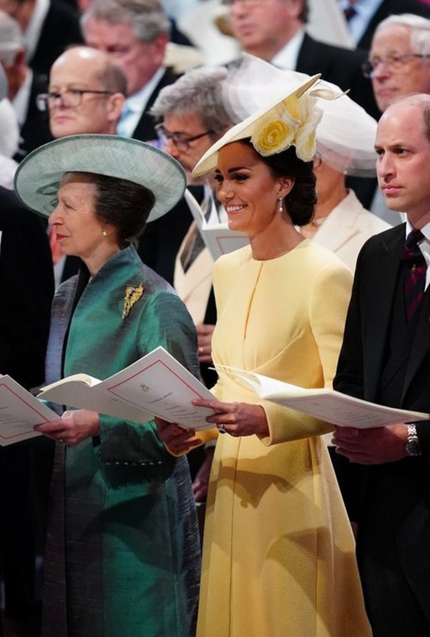 صور إطلالات كيت ميدلتون الأجمل من دون منازع في إحتفالات اليوبيل البلاتيني