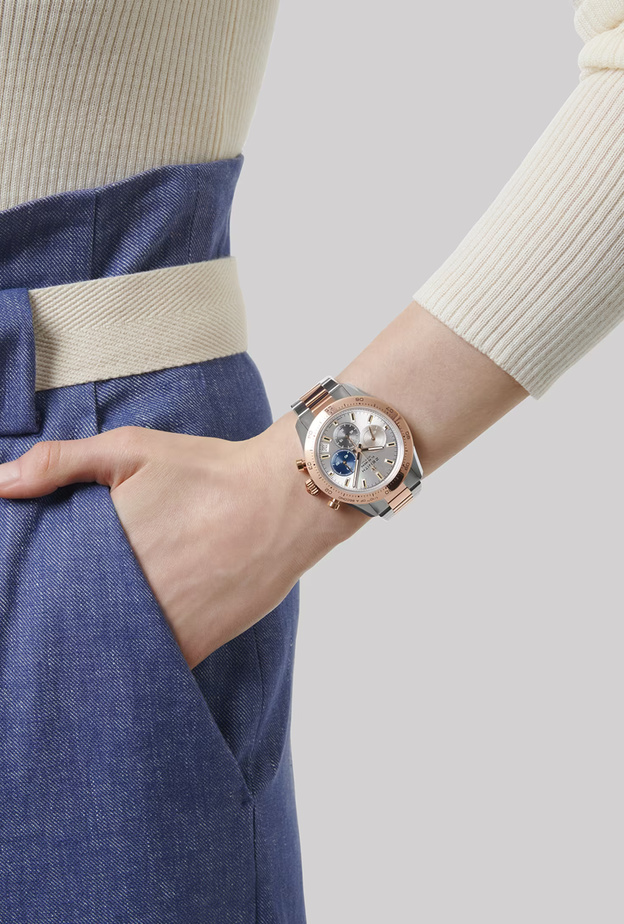 أروع الساعات المصممة ذات الأساور الفولاذية