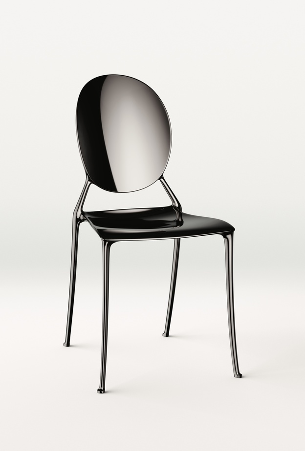 Dior تقدّم كرسي Medallion من تصميم فيليب ستارك