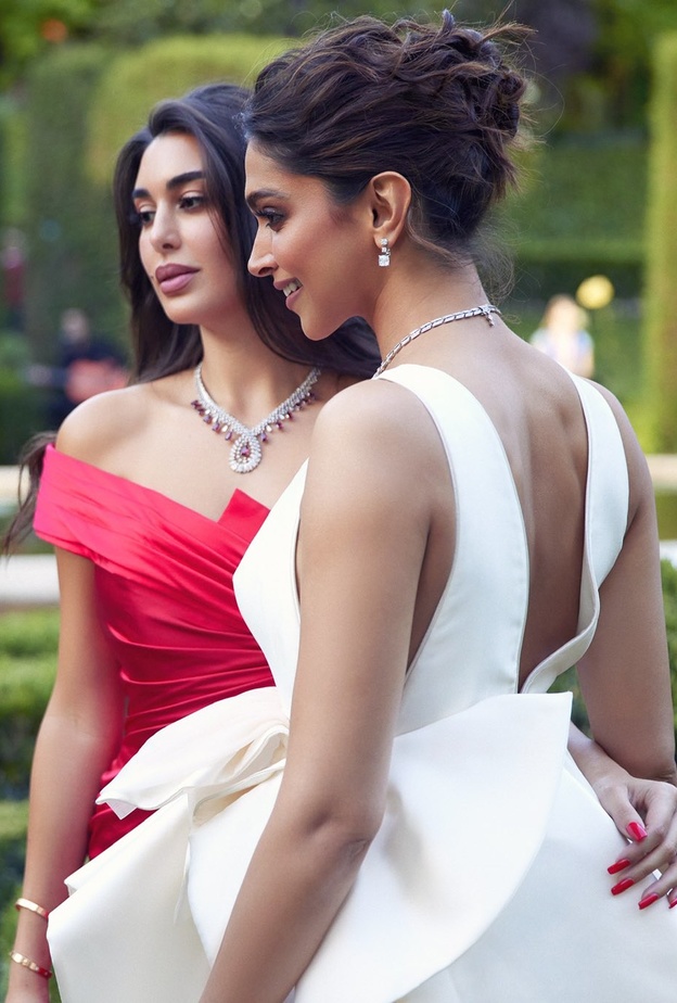 منافسة جمالية بين ياسمين صبري وديبيكا باديكون وأهم حيل المكياج على طريقتهما