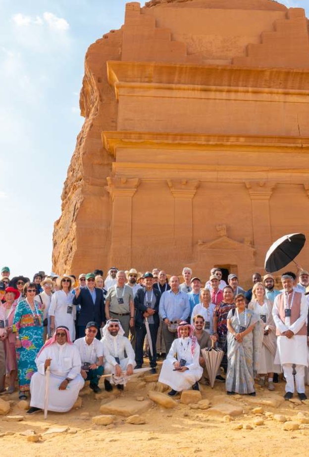 مرايا العلا ملتقى عقول نوبل اللامعة