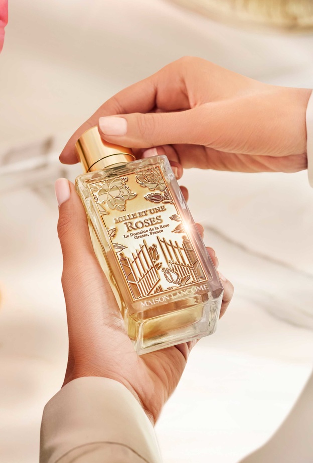  Mille et une Roses أول عطر طبيعي، من Lancôme  من حقول Domaine de la Rose 