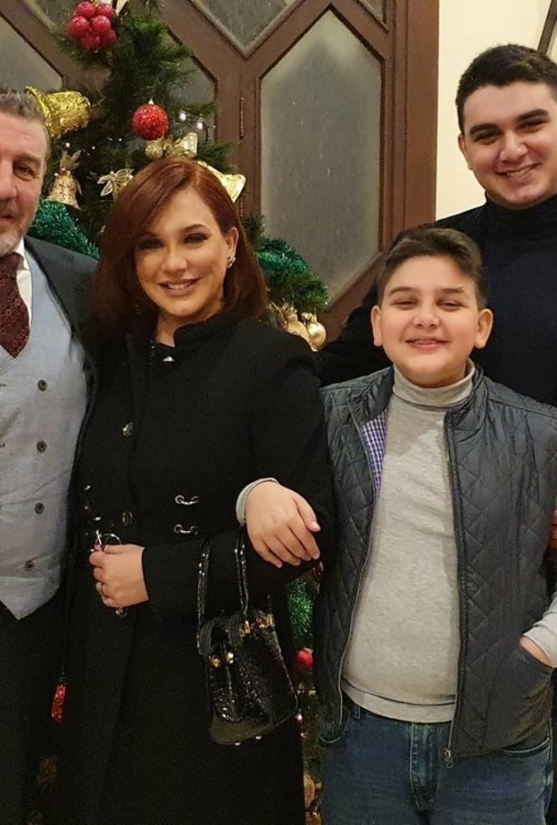 مناسبات سعيدة جمعت ثنائيات المشاهير رغم طلاقهم