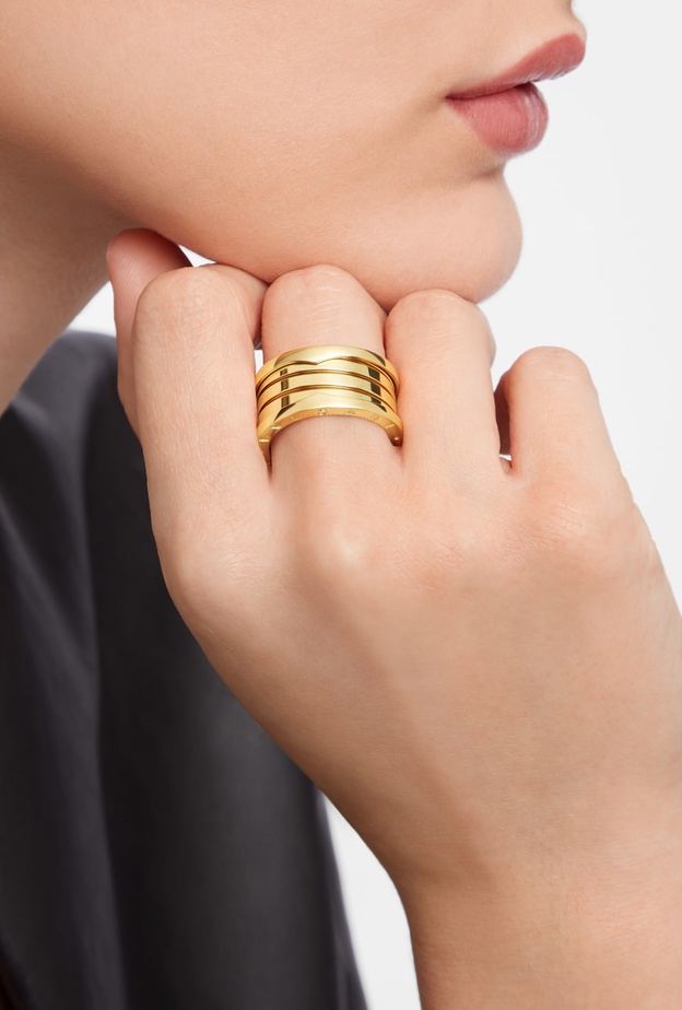 أشكال خواتم ذهب كبيرة مناسبة لجميع النساء