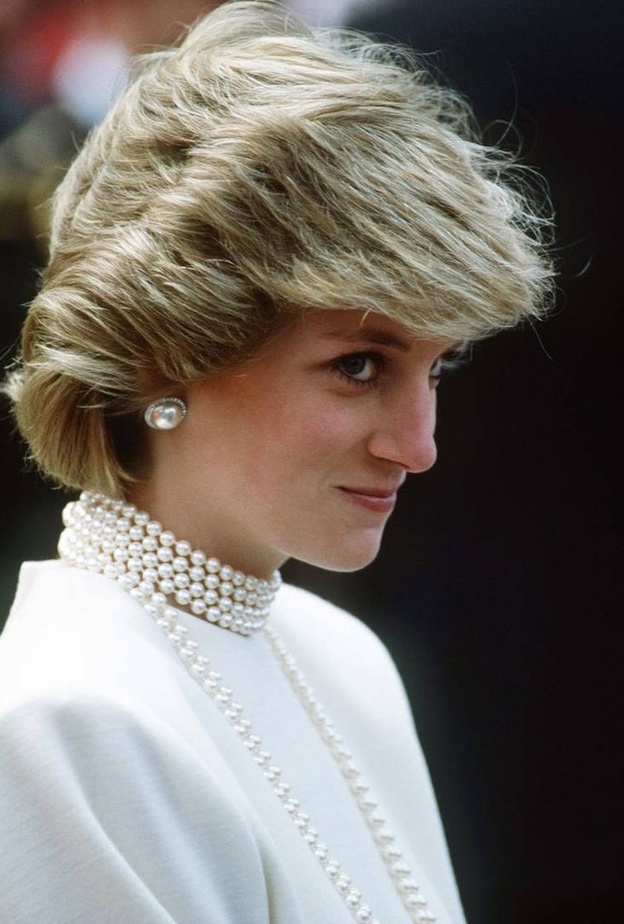 أفخم المجوهرات الملكية المرصعة بسحر اللؤلؤ 