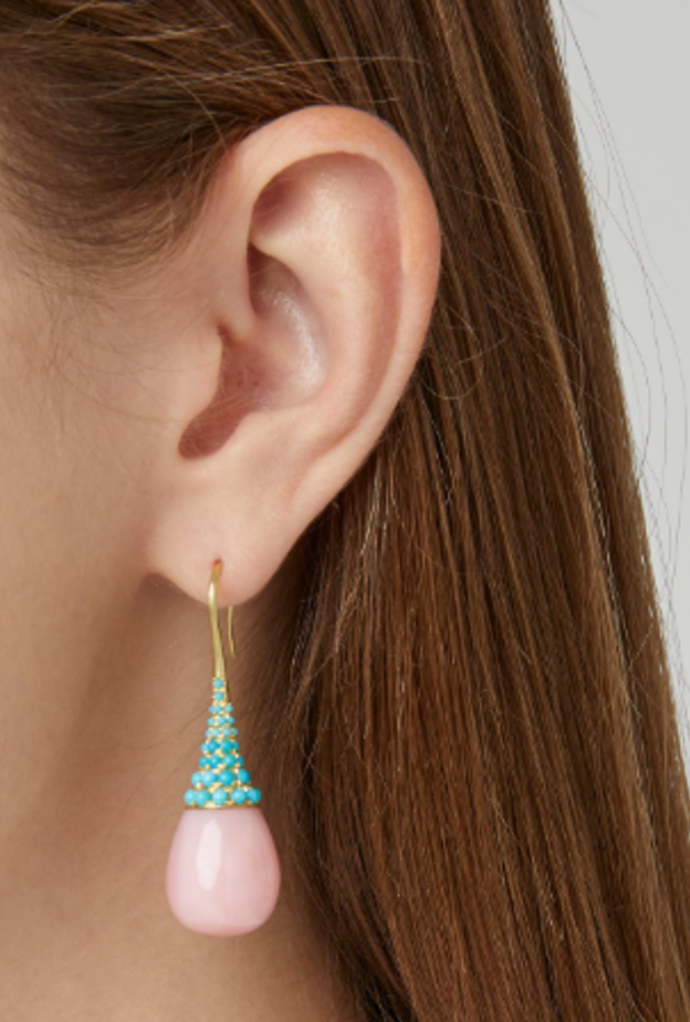 أقراط من الأوبال الوردي من  آيرين نيوويرث Irene Neuwirth