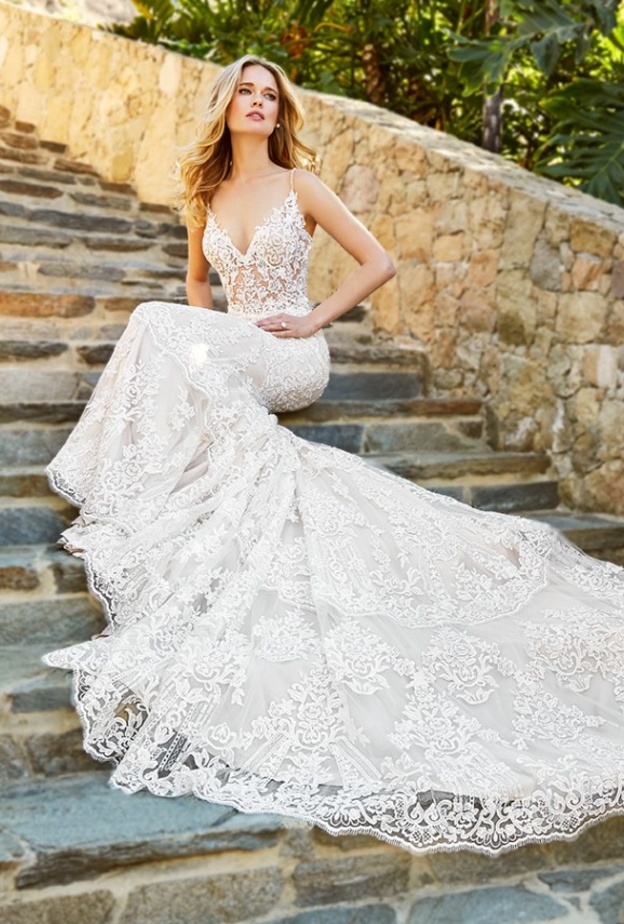 اختاري فستان زفاف مناسب لثيم الحفل