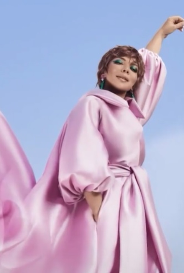 أصالة نصري تهدي جمهورها أولى مفاجآتها قبل عيد الأضحى :"وفيت بوعدي لكم"