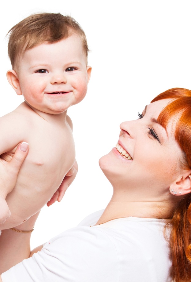 زيت السمسم لشعر الأطفال الرضع .. ما هي فوائده وكيف يستخدم