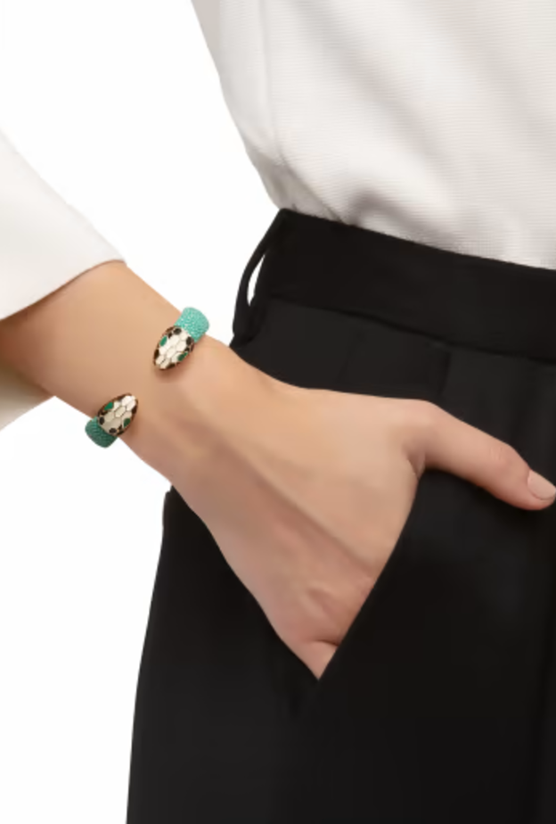 سوار سيربنتي Serpenti الشهير من بولغاري