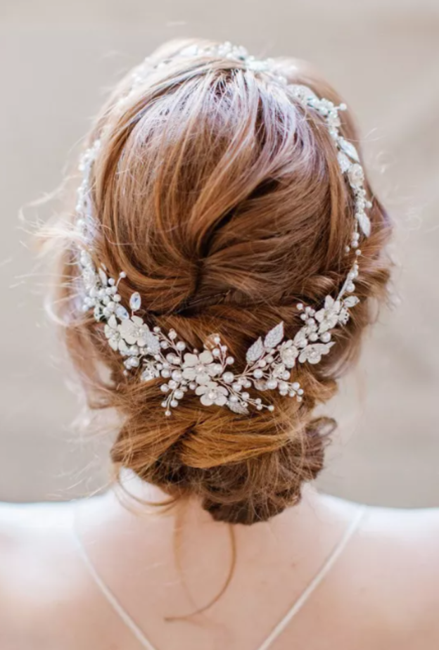 عصابة الرأس من اكسسوارات الشعر للعروس من Olga Delice