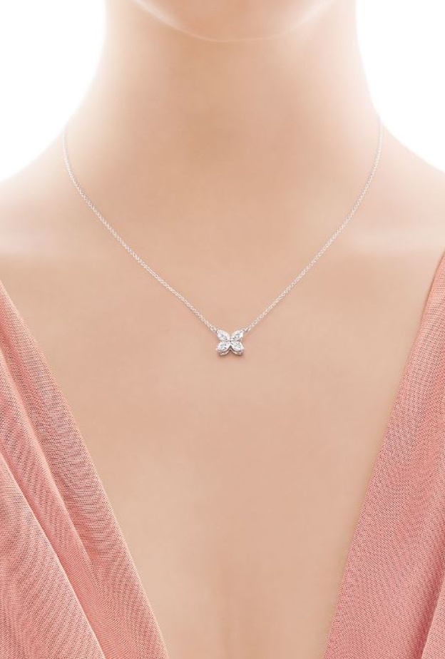 قلادة من البلاتين والألماس من تيفاني Tiffany