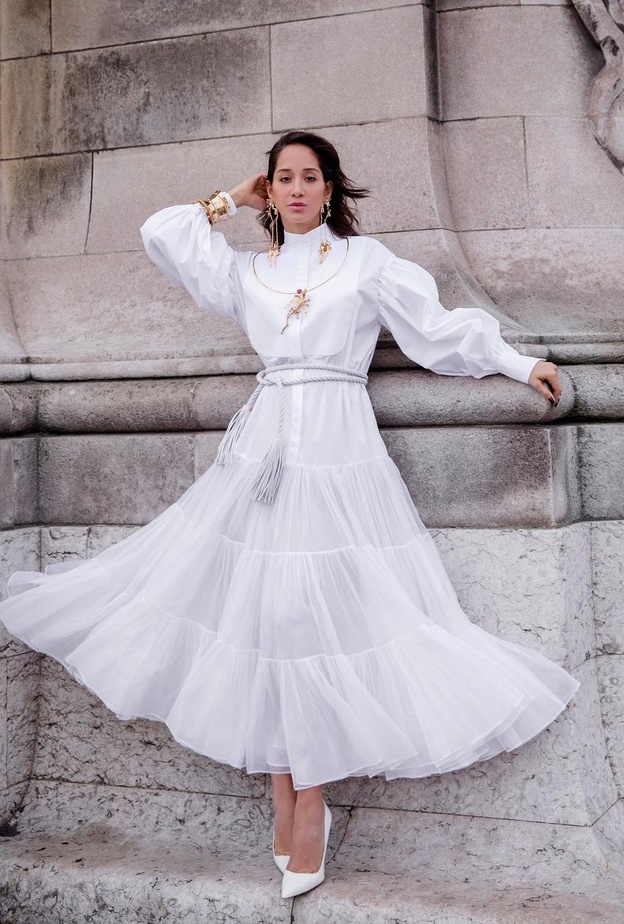 فساتين باللون الأبيض لصيف 2022 من وحي اطلالات الفاشينيستا