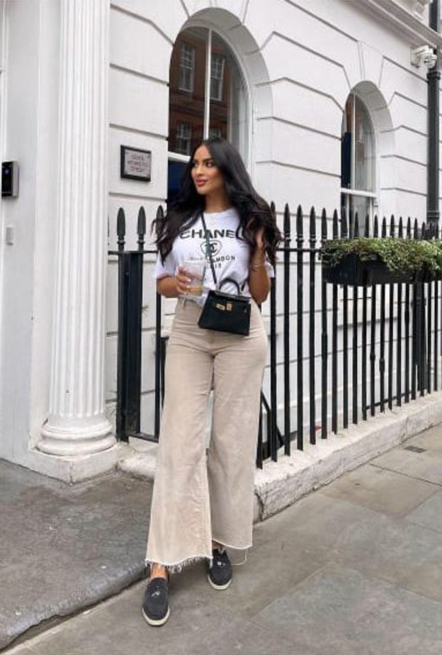 من اطلالة آية فيصل في لندن