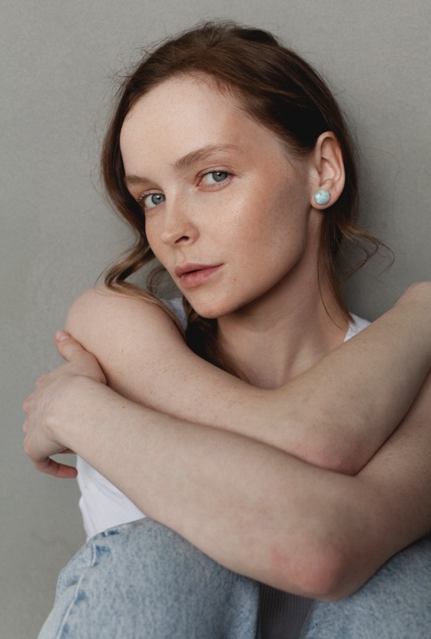 وصفات طبيعية في المنزل لتفتيح الركب والأكواع قبل العيد