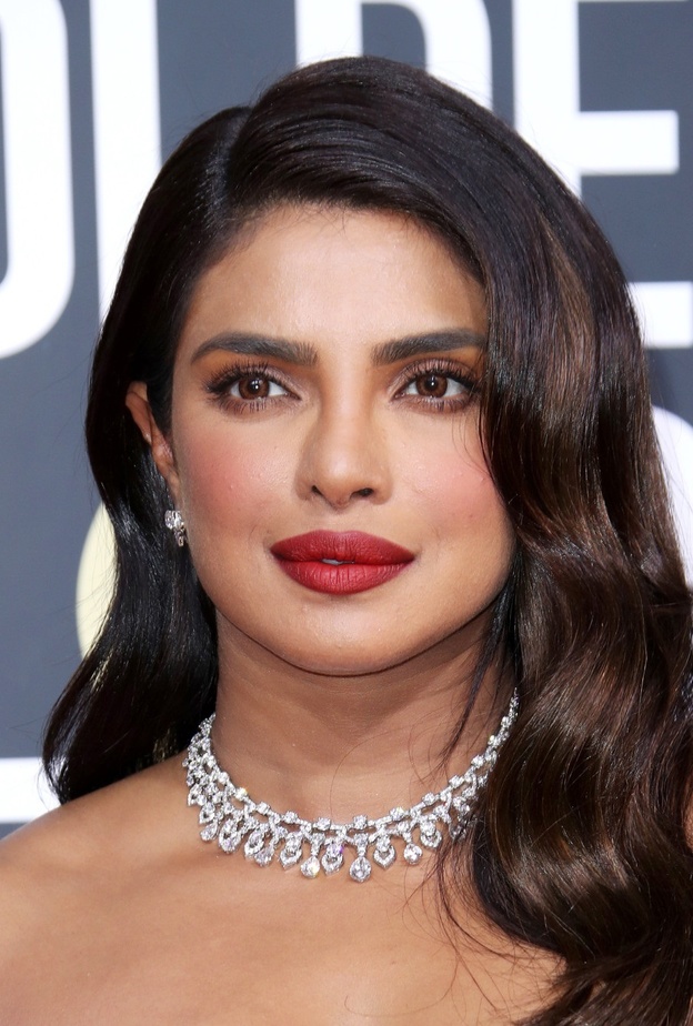 في عيد ميلادها الـ40 تعرّفي على أسرار جمال بريانكا شوبرا