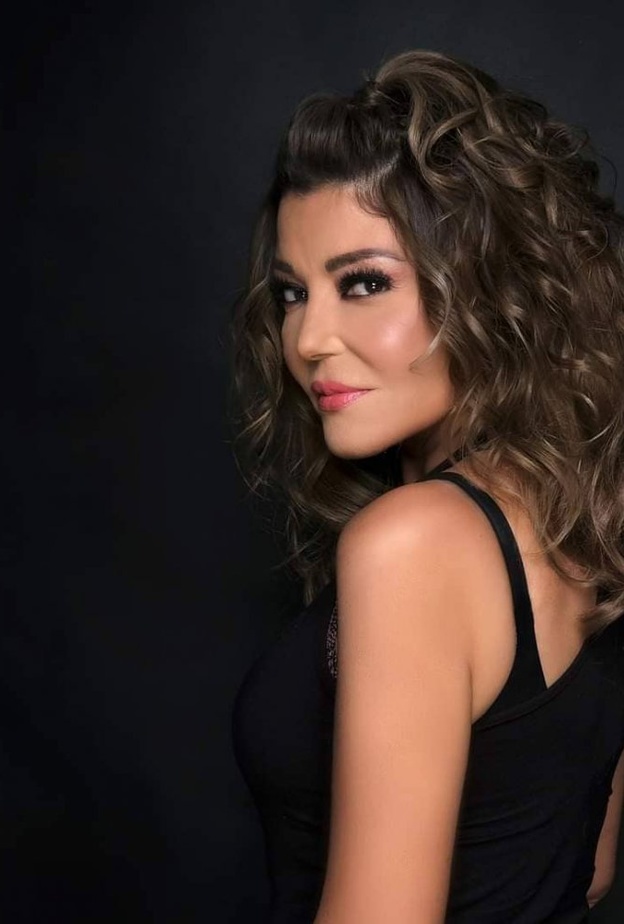 تسريحات شعر عصرية لموسم صيف 2022 تألقي بها على خطى سميرة سعيد
