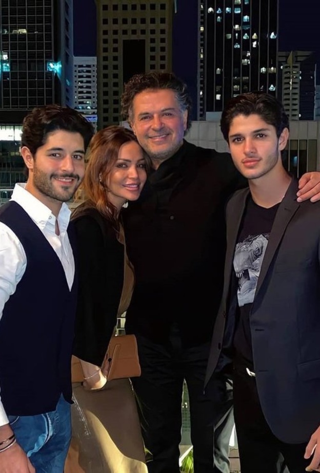 عائلة راغب علامة في صورة سابقة لهم على انستغرام