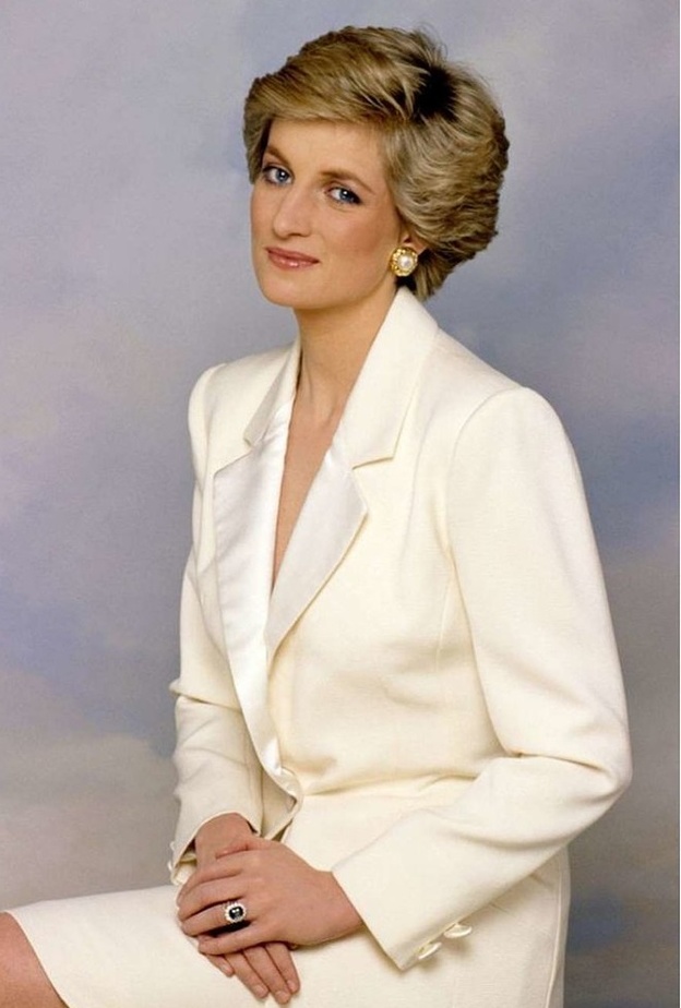 كيف عبر خاتم زواج كاميلا باركر عن الحب الأبدي عن خاتم ديانا؟