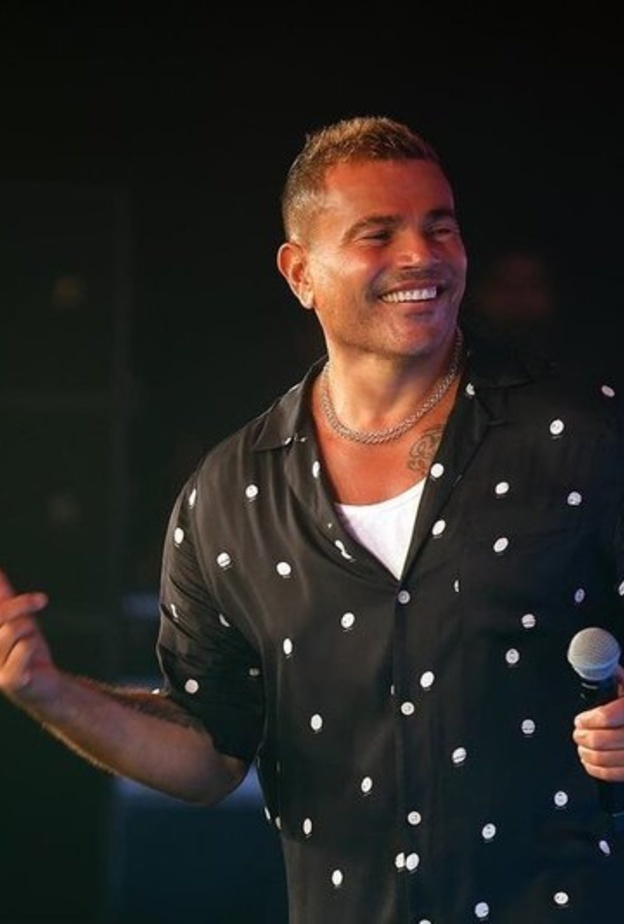 عمرو دياب يكشف عن مفاجأة فنية جديدة ويشوق الجمهور