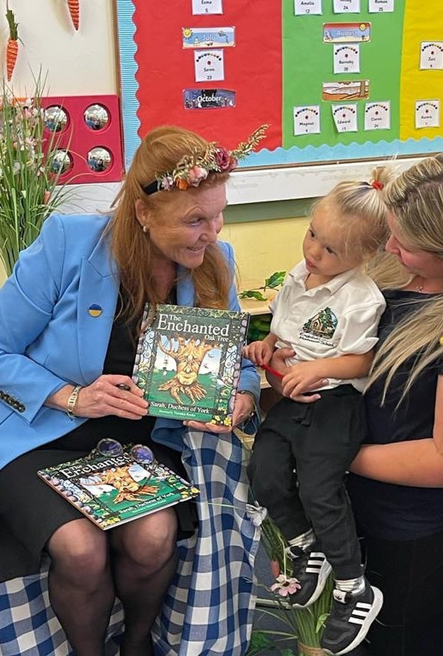 أشهر 5 كتب بقلم سيدات العائلات الملكية