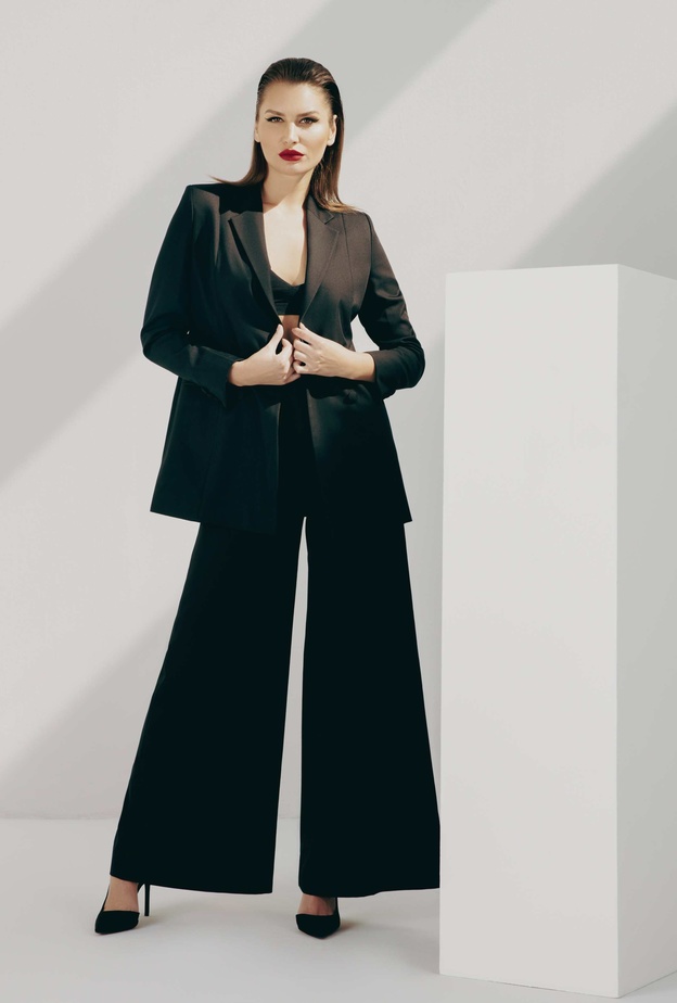 الأناقة، الراحة، الرقي والفخامة في مجموعة الأزياء الجديدة لربيع وصيف 2022  “Dream in a city” لدار أزياء ليلي بلان 