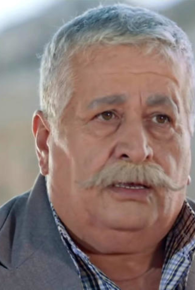 الحزن يهيمن على النجوم في 24 ساعة ..الموت يُفجع أحمد خالد صالح ووفاة فنان لبناني وشقيق عبير صبري 