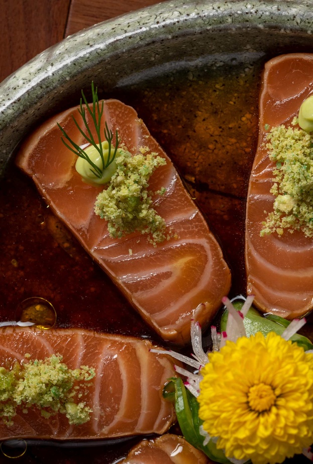 اختبروا تجربة تناول الطعام الياباني المعاصرة في مطعم Nozomi الحائز على جوائز في الخُبر