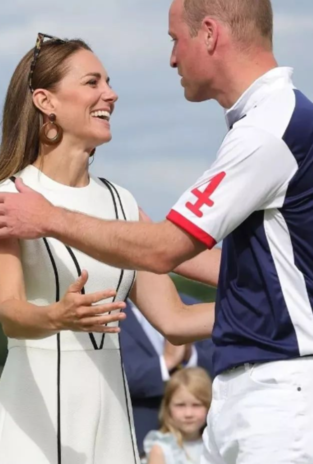 هكذا كسرت كيت ميدلتون البروتوكول الملكي في مباراة البولو