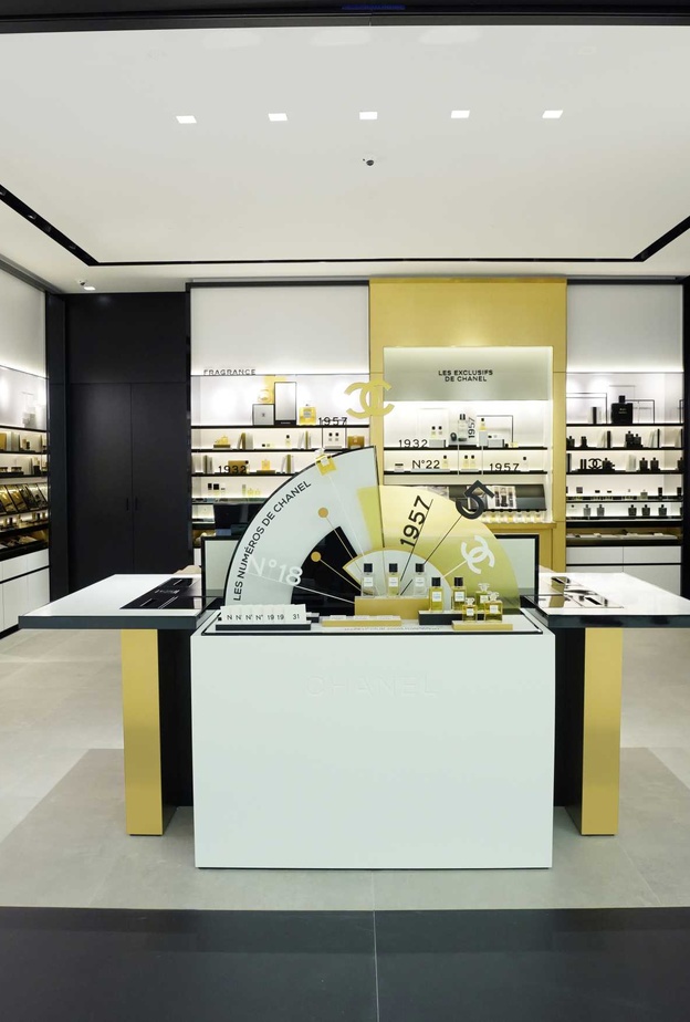  بوتيك شانيل CHANEL للعطور ومستحضرات التجميل يفتح أبوابه في مول بلاس فاندوم بالدوحة